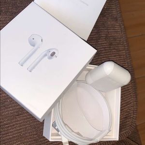 AirPods